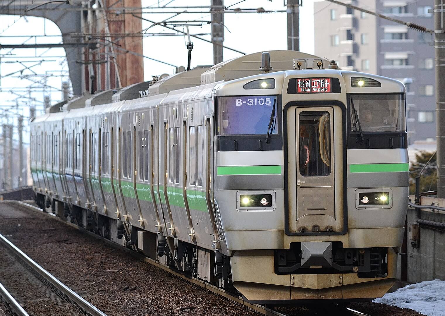 733系