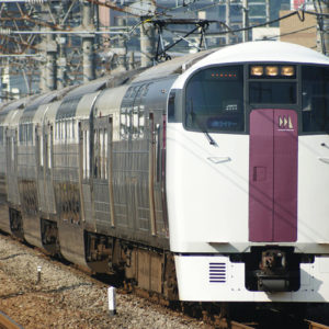 215系NL-1編成が長野総合車両センターへ配給輸送される