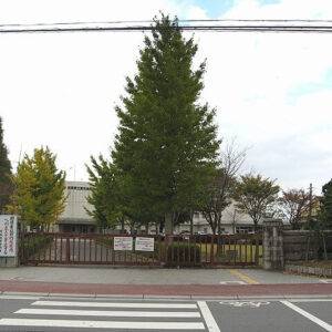 懲りないバカッターの醜態、今度は愛知川駅の自動販売機を蹴る高校生が出現してしまう…